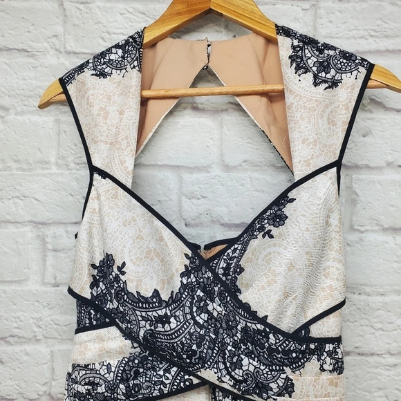 Jessica Simpson Women's Floral Paisley Fit & Flare Tie Back Dress Sz 8 - Picture 8 of 15